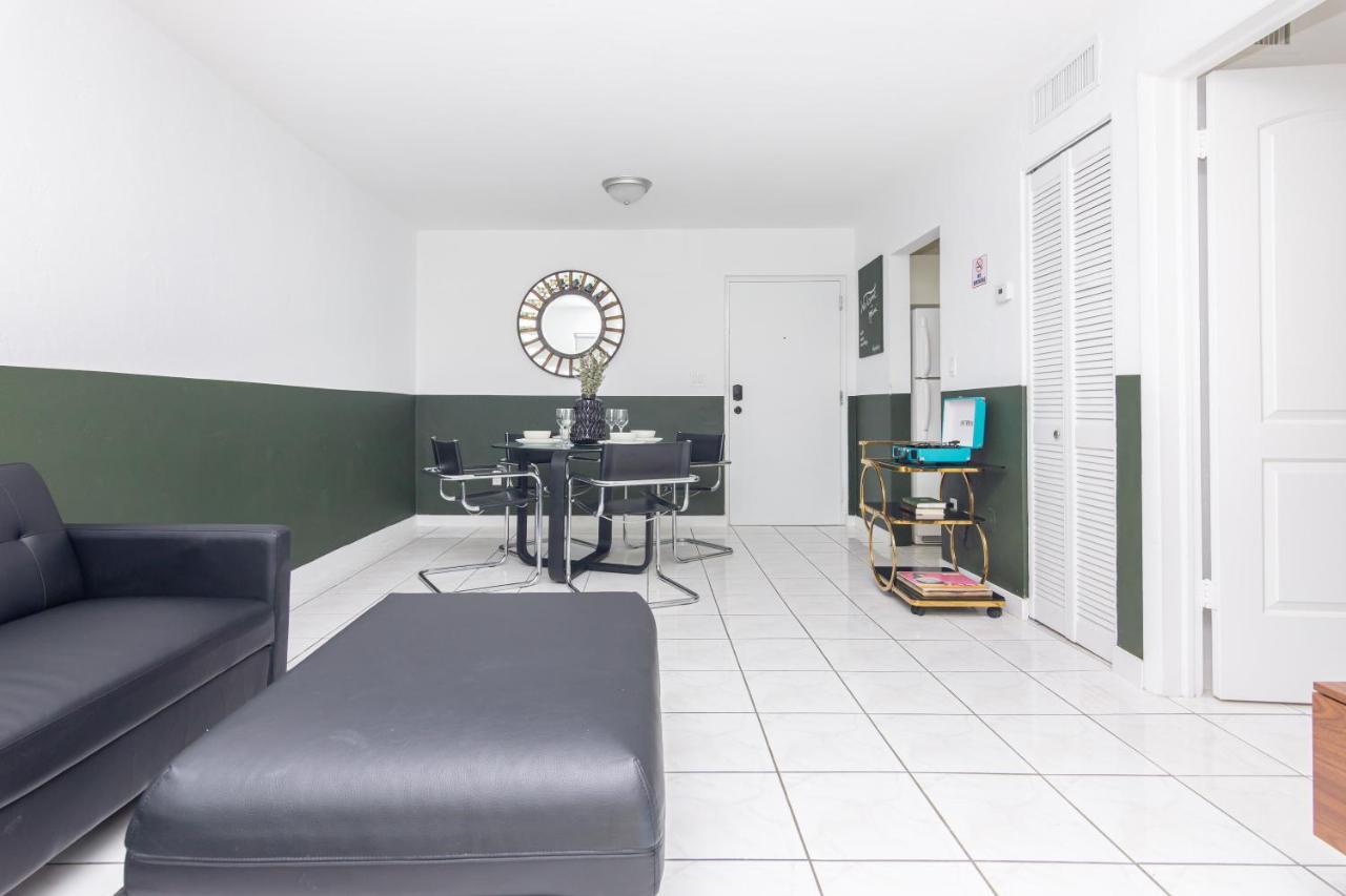 One Bedroom Apartment - With Parking & Balcony - Heart Of Wynwood Miami Bagian luar foto